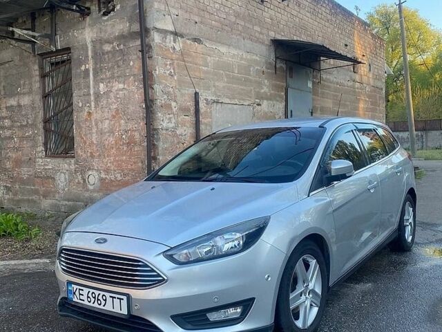 Сірий Форд Фокус, об'ємом двигуна 1.5 л та пробігом 227 тис. км за 8500 $, фото 1 на Automoto.ua