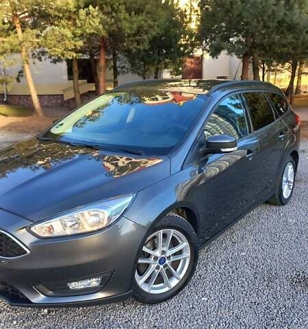 Серый Форд Фокус, объемом двигателя 1.5 л и пробегом 206 тыс. км за 10100 $, фото 1 на Automoto.ua