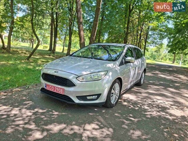 Сірий Форд Фокус, об'ємом двигуна 1.5 л та пробігом 236 тис. км за 8799 $, фото 1 на Automoto.ua