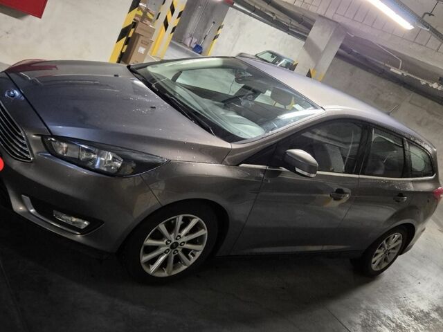 Серый Форд Фокус, объемом двигателя 1.5 л и пробегом 190 тыс. км за 9600 $, фото 1 на Automoto.ua