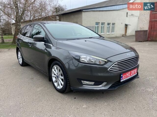 Серый Форд Фокус, объемом двигателя 2 л и пробегом 283 тыс. км за 8850 $, фото 1 на Automoto.ua