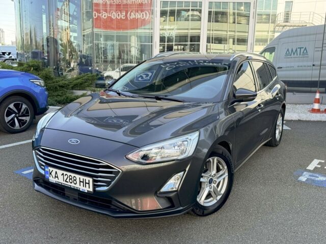 Сірий Форд Фокус, об'ємом двигуна 1.5 л та пробігом 70 тис. км за 15900 $, фото 1 на Automoto.ua