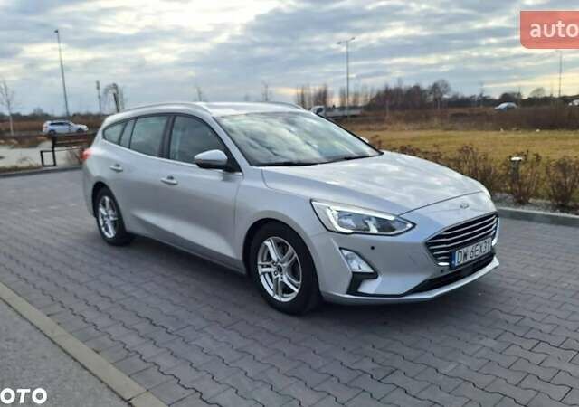 Серый Форд Фокус, объемом двигателя 1.5 л и пробегом 189 тыс. км за 11000 $, фото 1 на Automoto.ua