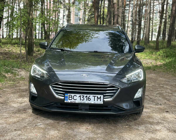 Сірий Форд Фокус, об'ємом двигуна 1.5 л та пробігом 242 тис. км за 12700 $, фото 1 на Automoto.ua