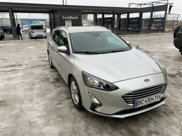 Сірий Форд Фокус, об'ємом двигуна 1.5 л та пробігом 157 тис. км за 13900 $, фото 1 на Automoto.ua