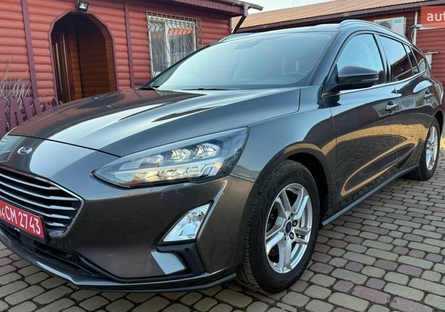 Серый Форд Фокус, объемом двигателя 1.5 л и пробегом 199 тыс. км за 14300 $, фото 1 на Automoto.ua