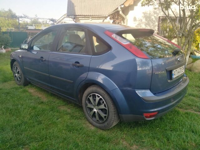 Синий Форд Фокус, объемом двигателя 0 л и пробегом 255 тыс. км за 4750 $, фото 1 на Automoto.ua