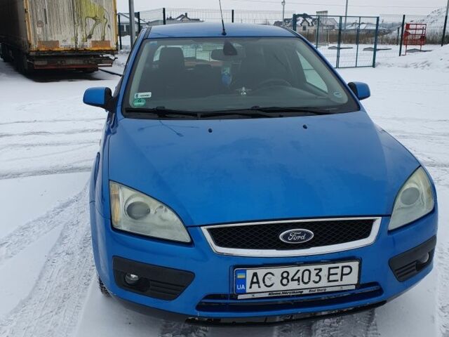 Синий Форд Фокус, объемом двигателя 2 л и пробегом 450 тыс. км за 3400 $, фото 1 на Automoto.ua