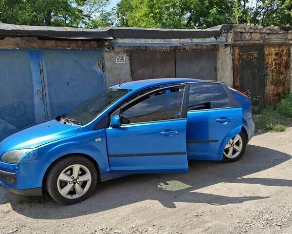Синій Форд Фокус, об'ємом двигуна 1.6 л та пробігом 451 тис. км за 3500 $, фото 1 на Automoto.ua