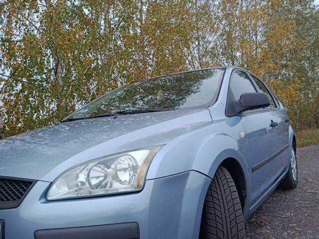 Синий Форд Фокус, объемом двигателя 1.6 л и пробегом 347 тыс. км за 4700 $, фото 1 на Automoto.ua