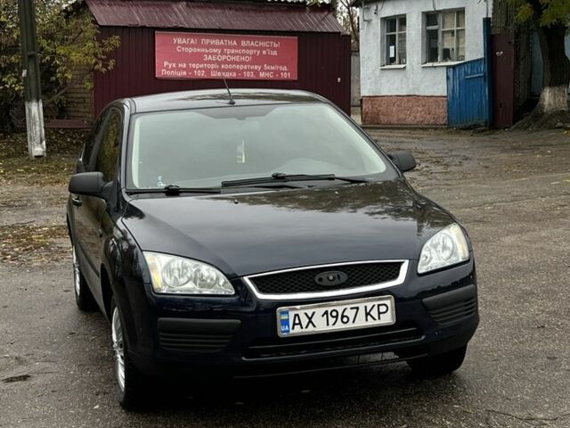 Синий Форд Фокус, объемом двигателя 1.4 л и пробегом 260 тыс. км за 2600 $, фото 1 на Automoto.ua