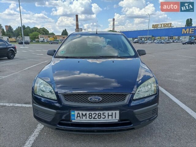 Синий Форд Фокус, объемом двигателя 1.6 л и пробегом 214 тыс. км за 4500 $, фото 1 на Automoto.ua