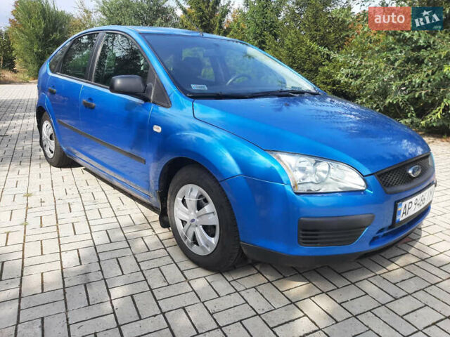 Синий Форд Фокус, объемом двигателя 1.6 л и пробегом 131 тыс. км за 4800 $, фото 1 на Automoto.ua