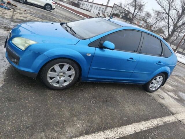 Синий Форд Фокус, объемом двигателя 2 л и пробегом 345 тыс. км за 4500 $, фото 1 на Automoto.ua