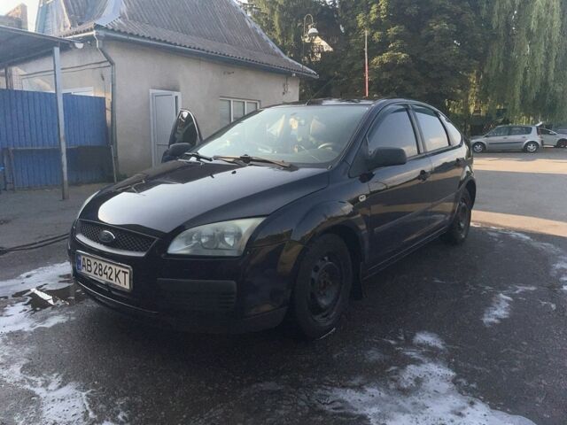 Синій Форд Фокус, об'ємом двигуна 1.4 л та пробігом 407 тис. км за 3300 $, фото 1 на Automoto.ua