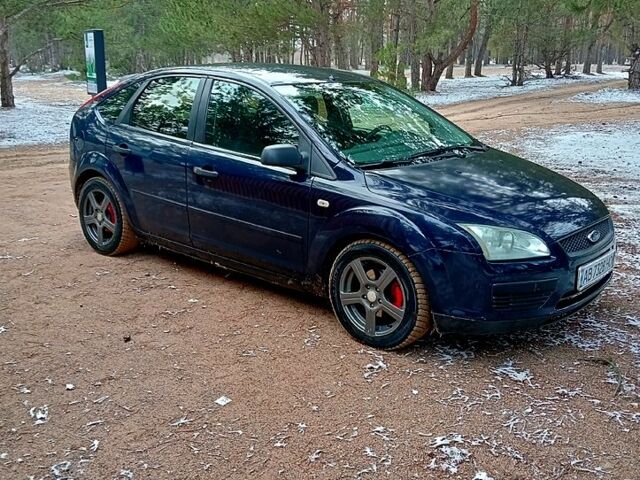 Синий Форд Фокус, объемом двигателя 1.4 л и пробегом 23000 тыс. км за 3500 $, фото 1 на Automoto.ua