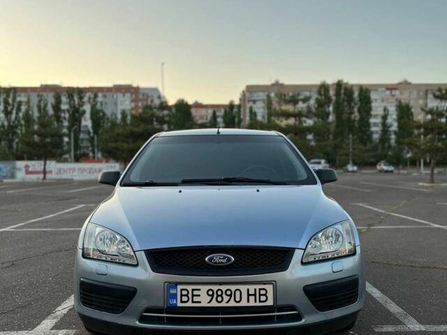 Синий Форд Фокус, объемом двигателя 1.6 л и пробегом 192 тыс. км за 3800 $, фото 1 на Automoto.ua