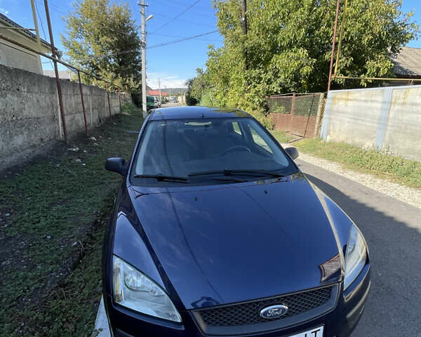 Синій Форд Фокус, об'ємом двигуна 1.6 л та пробігом 298 тис. км за 4300 $, фото 1 на Automoto.ua