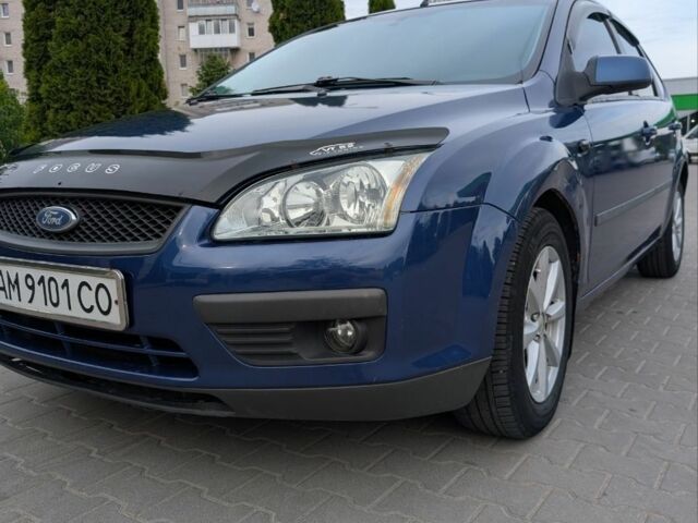 Синій Форд Фокус, об'ємом двигуна 1.4 л та пробігом 317 тис. км за 3317 $, фото 1 на Automoto.ua