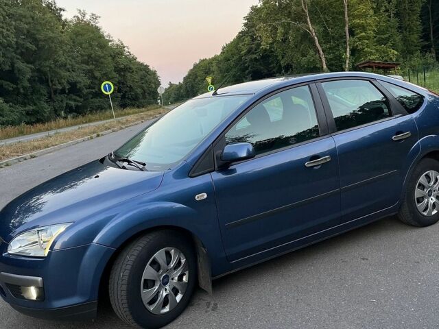 Синій Форд Фокус, об'ємом двигуна 1.6 л та пробігом 105 тис. км за 5500 $, фото 1 на Automoto.ua