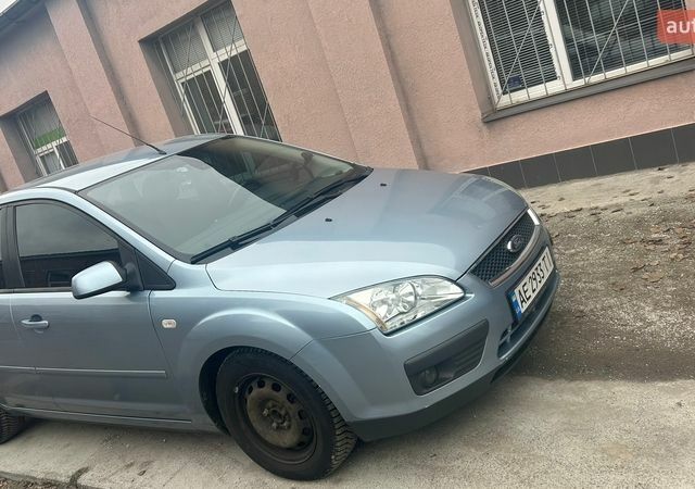 Синий Форд Фокус, объемом двигателя 1.6 л и пробегом 222 тыс. км за 4800 $, фото 1 на Automoto.ua