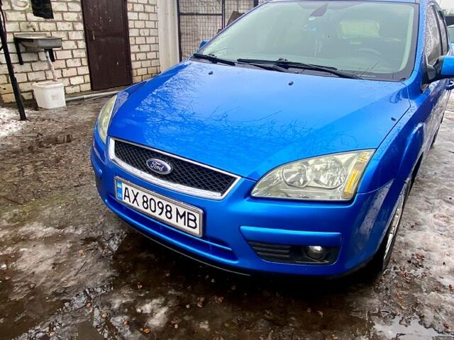 Синий Форд Фокус, объемом двигателя 1.6 л и пробегом 230 тыс. км за 4600 $, фото 1 на Automoto.ua