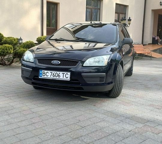 Синий Форд Фокус, объемом двигателя 1.6 л и пробегом 317 тыс. км за 4000 $, фото 1 на Automoto.ua