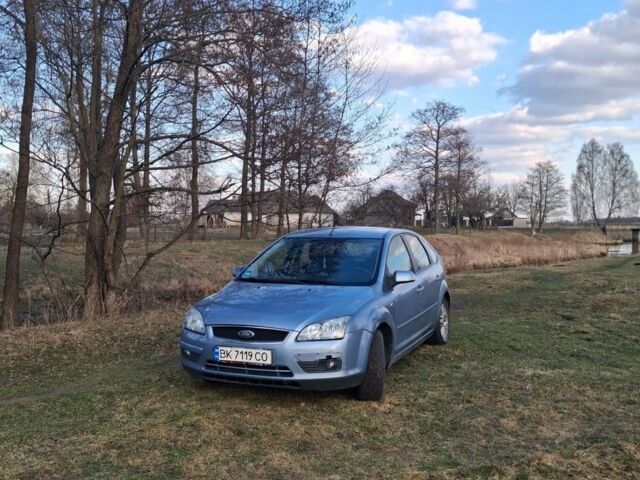 Синій Форд Фокус, об'ємом двигуна 1.6 л та пробігом 289 тис. км за 3000 $, фото 1 на Automoto.ua