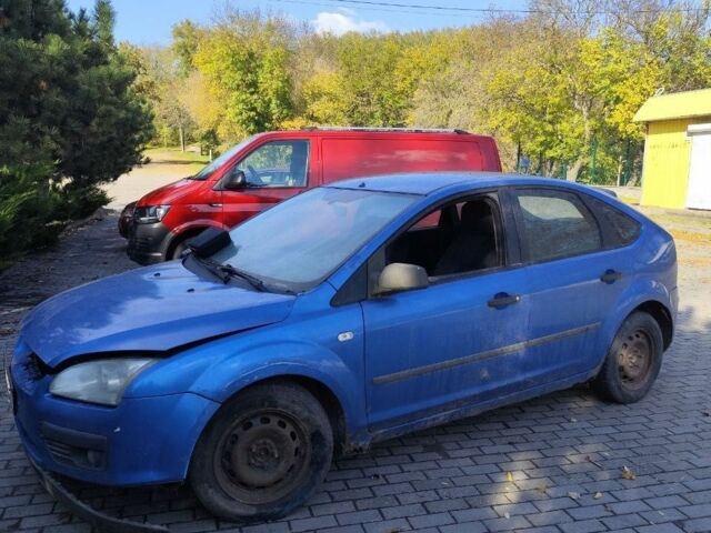 Синій Форд Фокус, об'ємом двигуна 1.4 л та пробігом 200 тис. км за 952 $, фото 1 на Automoto.ua