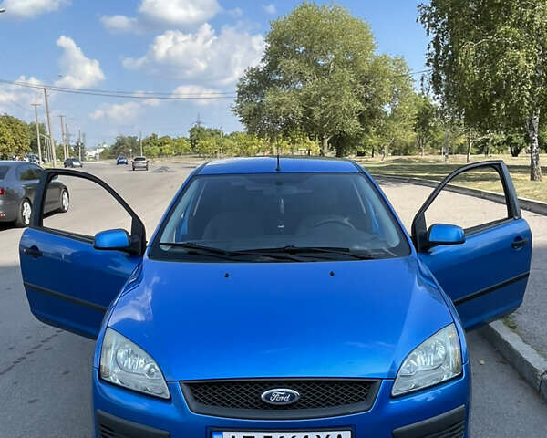 Синій Форд Фокус, об'ємом двигуна 1.4 л та пробігом 187 тис. км за 4200 $, фото 1 на Automoto.ua