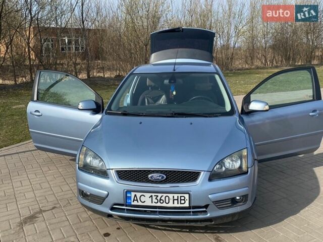 Синій Форд Фокус, об'ємом двигуна 1.56 л та пробігом 155 тис. км за 3700 $, фото 1 на Automoto.ua
