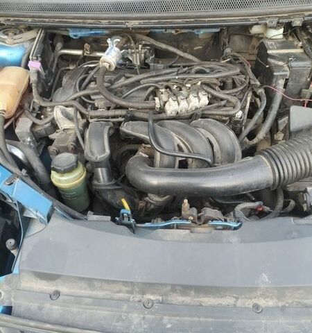 Синій Форд Фокус, об'ємом двигуна 1.4 л та пробігом 270 тис. км за 3750 $, фото 1 на Automoto.ua