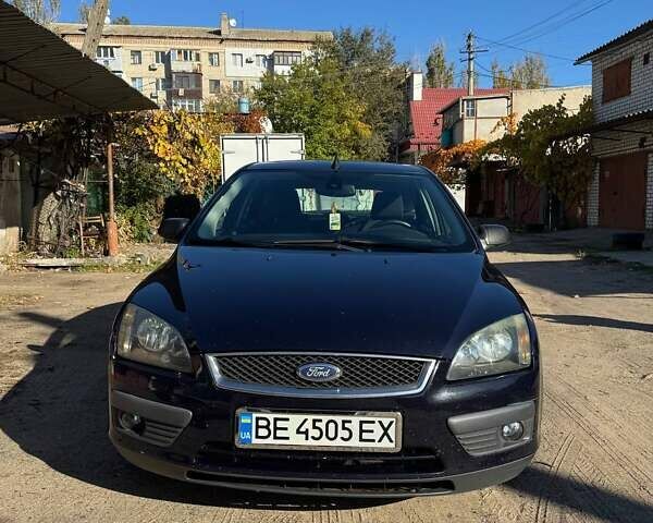 Синій Форд Фокус, об'ємом двигуна 1.6 л та пробігом 191 тис. км за 5300 $, фото 1 на Automoto.ua