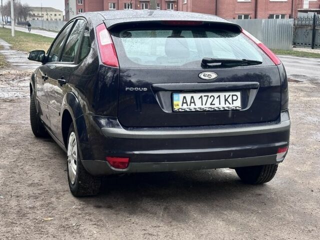 Синій Форд Фокус, об'ємом двигуна 1.4 л та пробігом 308 тис. км за 3600 $, фото 1 на Automoto.ua