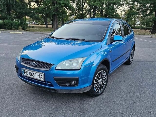 Синій Форд Фокус, об'ємом двигуна 1.6 л та пробігом 259 тис. км за 4900 $, фото 1 на Automoto.ua