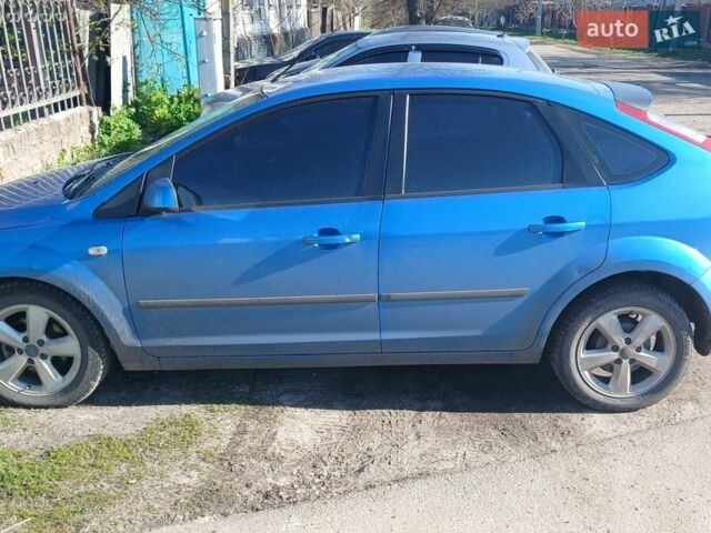 Синий Форд Фокус, объемом двигателя 1.6 л и пробегом 340 тыс. км за 3800 $, фото 1 на Automoto.ua