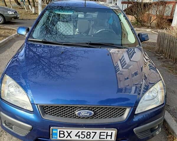 Синий Форд Фокус, объемом двигателя 1.6 л и пробегом 249 тыс. км за 4500 $, фото 1 на Automoto.ua