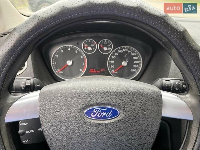 Синій Форд Фокус, об'ємом двигуна 1.6 л та пробігом 170 тис. км за 5100 $, фото 1 на Automoto.ua