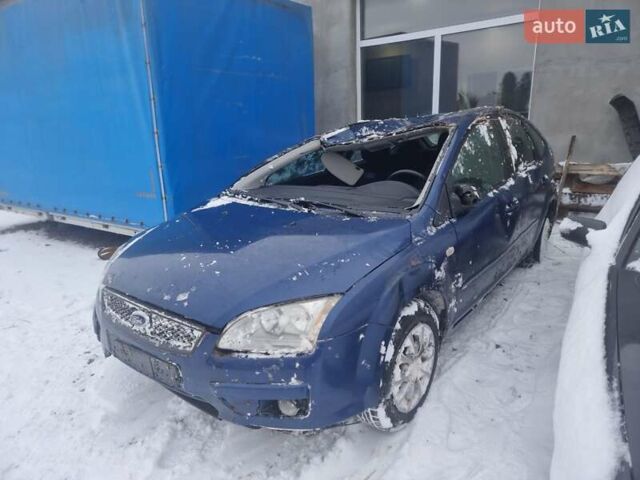 Синий Форд Фокус, объемом двигателя 1.6 л и пробегом 252 тыс. км за 1250 $, фото 1 на Automoto.ua
