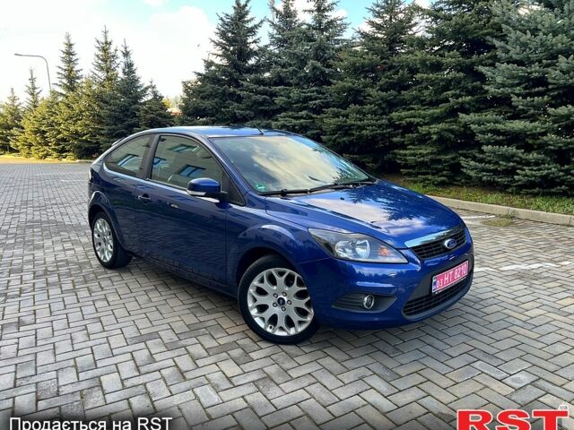 Синий Форд Фокус, объемом двигателя 1.6 л и пробегом 189 тыс. км за 5500 $, фото 1 на Automoto.ua