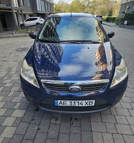 Синий Форд Фокус, объемом двигателя 1.6 л и пробегом 264 тыс. км за 4800 $, фото 1 на Automoto.ua