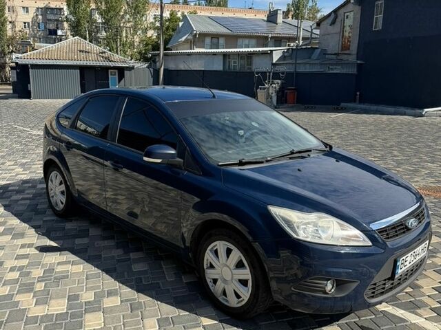 Синій Форд Фокус, об'ємом двигуна 1.6 л та пробігом 305 тис. км за 5000 $, фото 1 на Automoto.ua