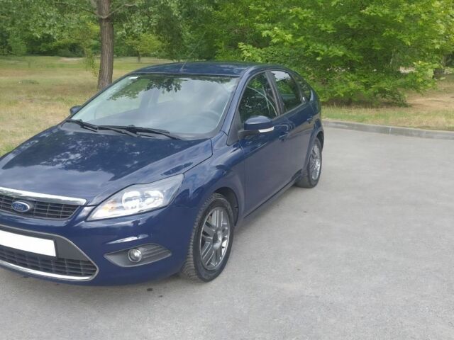 Синий Форд Фокус, объемом двигателя 2 л и пробегом 195 тыс. км за 5500 $, фото 1 на Automoto.ua