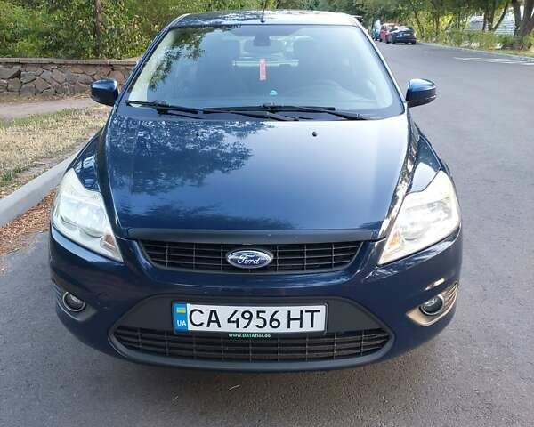 Синий Форд Фокус, объемом двигателя 1.6 л и пробегом 352 тыс. км за 4400 $, фото 1 на Automoto.ua