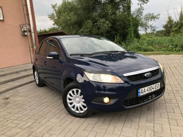 Синій Форд Фокус, об'ємом двигуна 1.4 л та пробігом 200 тис. км за 4600 $, фото 1 на Automoto.ua