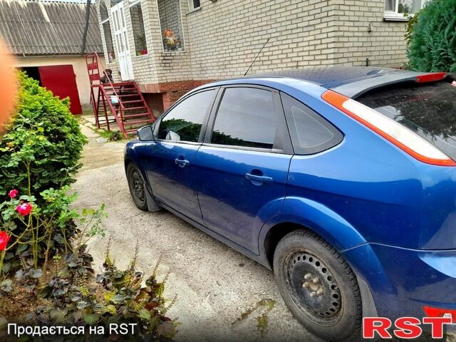 Синий Форд Фокус, объемом двигателя 1.8 л и пробегом 230 тыс. км за 5700 $, фото 1 на Automoto.ua