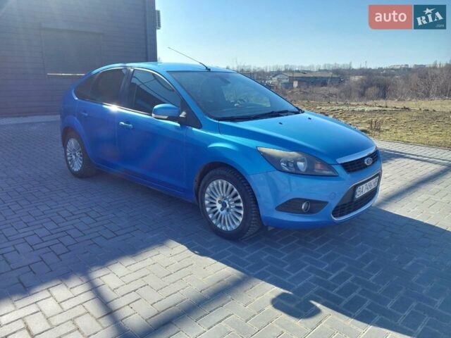 Синий Форд Фокус, объемом двигателя 1.8 л и пробегом 289 тыс. км за 5200 $, фото 1 на Automoto.ua