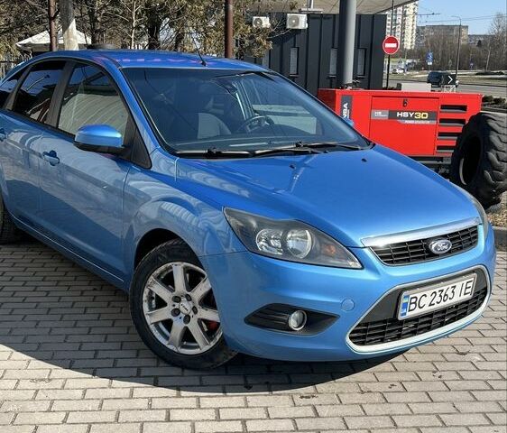 Синий Форд Фокус, объемом двигателя 1.8 л и пробегом 279 тыс. км за 5500 $, фото 1 на Automoto.ua