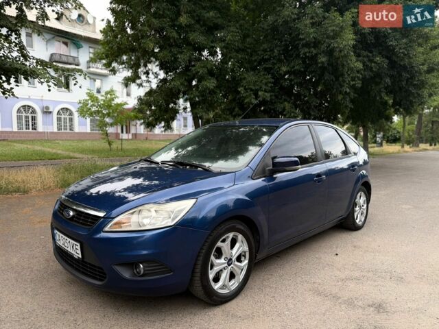 Синій Форд Фокус, об'ємом двигуна 1.6 л та пробігом 270 тис. км за 4950 $, фото 1 на Automoto.ua
