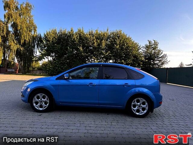 Синий Форд Фокус, объемом двигателя 2 л и пробегом 229 тыс. км за 6200 $, фото 1 на Automoto.ua